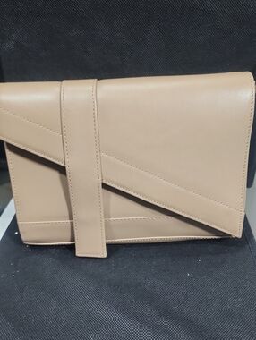 Cute Nation Light Gray Leather Card Holder with Gold Logo